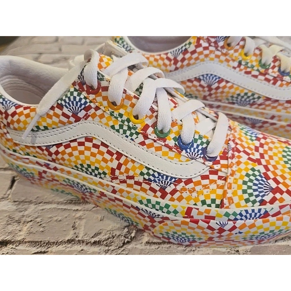Vans Old Skool Pride Platform Skate Shoes Multi Color, Women's 6.5, EUC (102) - Picture 2 of 8